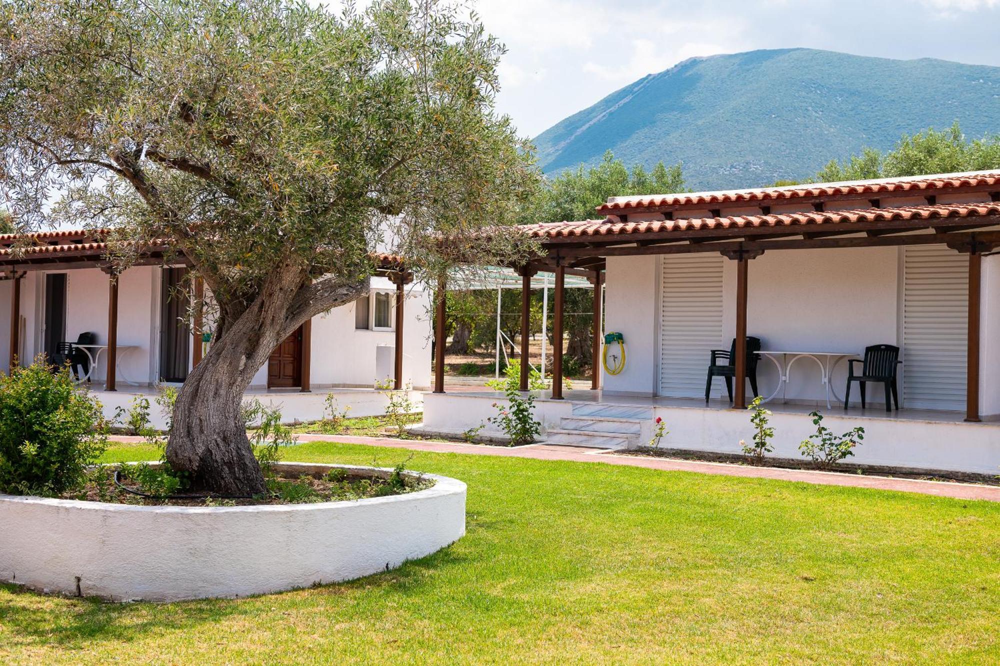 Blue Marine Village Chalkida Exterior photo