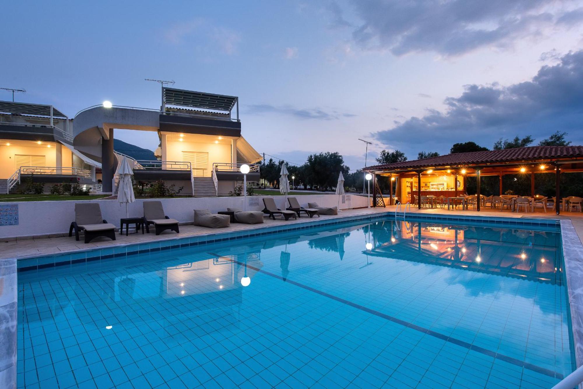 Blue Marine Village Chalkida Exterior photo